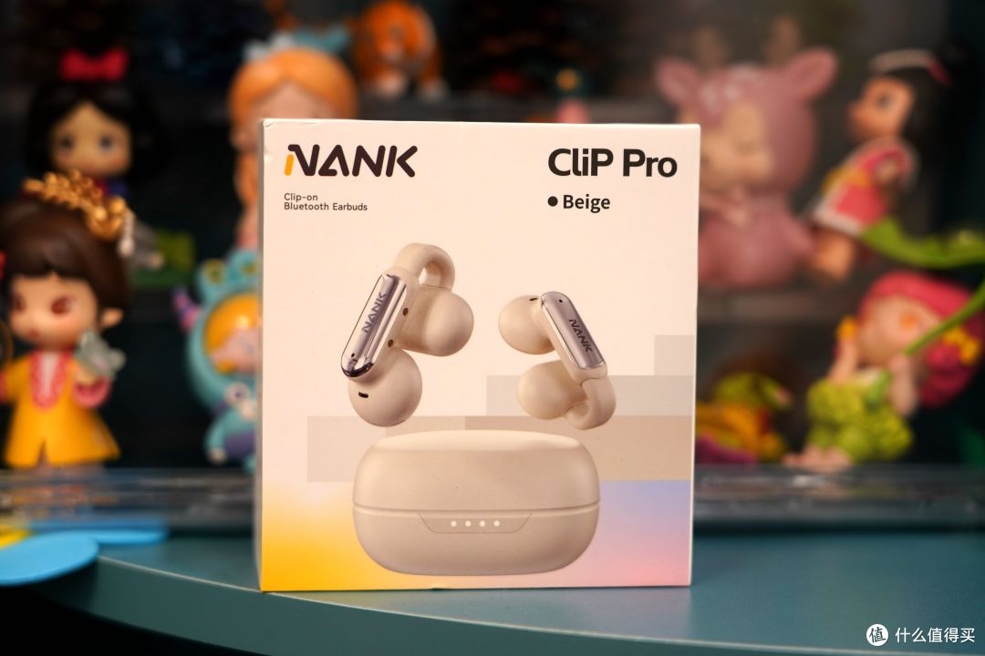 仿若温润如玉的“耳环”,小姐姐们真的很难不爱南卡Clip Pro。