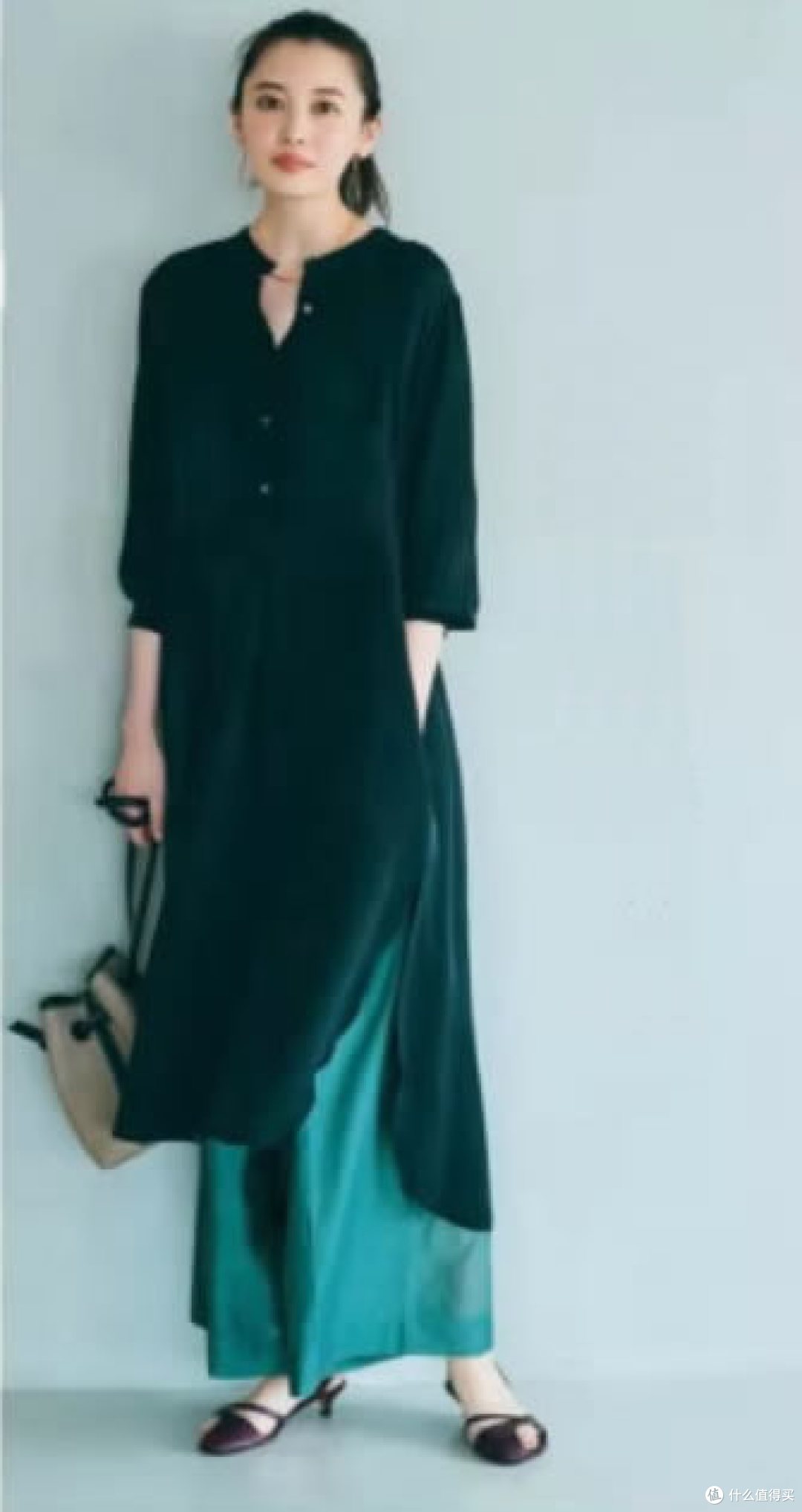 穿衣多年,终于玩明白一衣多搭了!这4件衣服,让穿搭游刃有余
