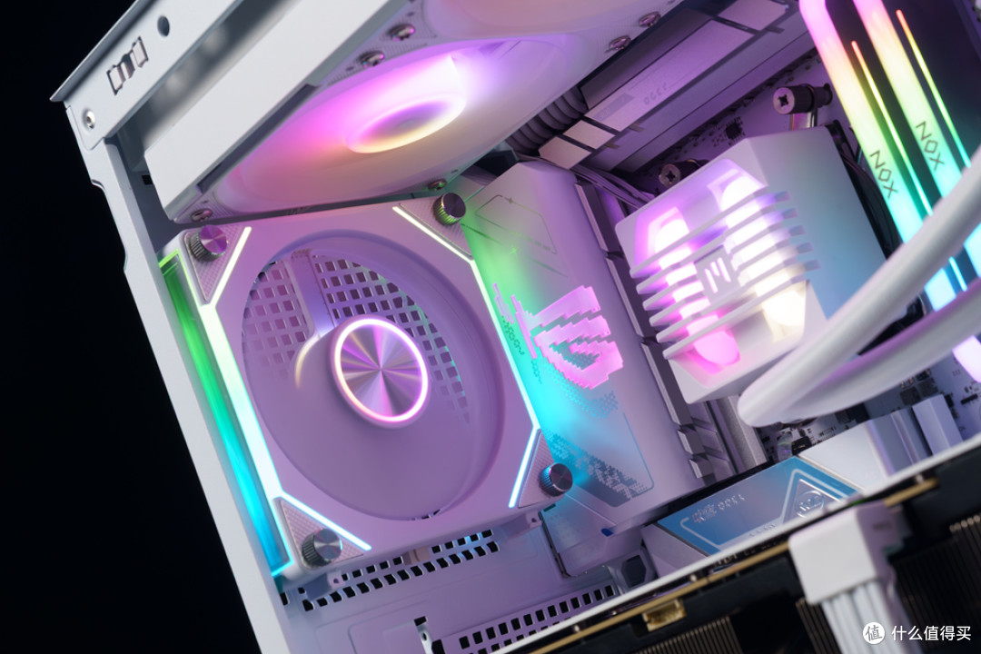安耐美风屿K1+ROG STRIX X870-A 吹雪S+索泰 RTX 5070Ti 装机分享