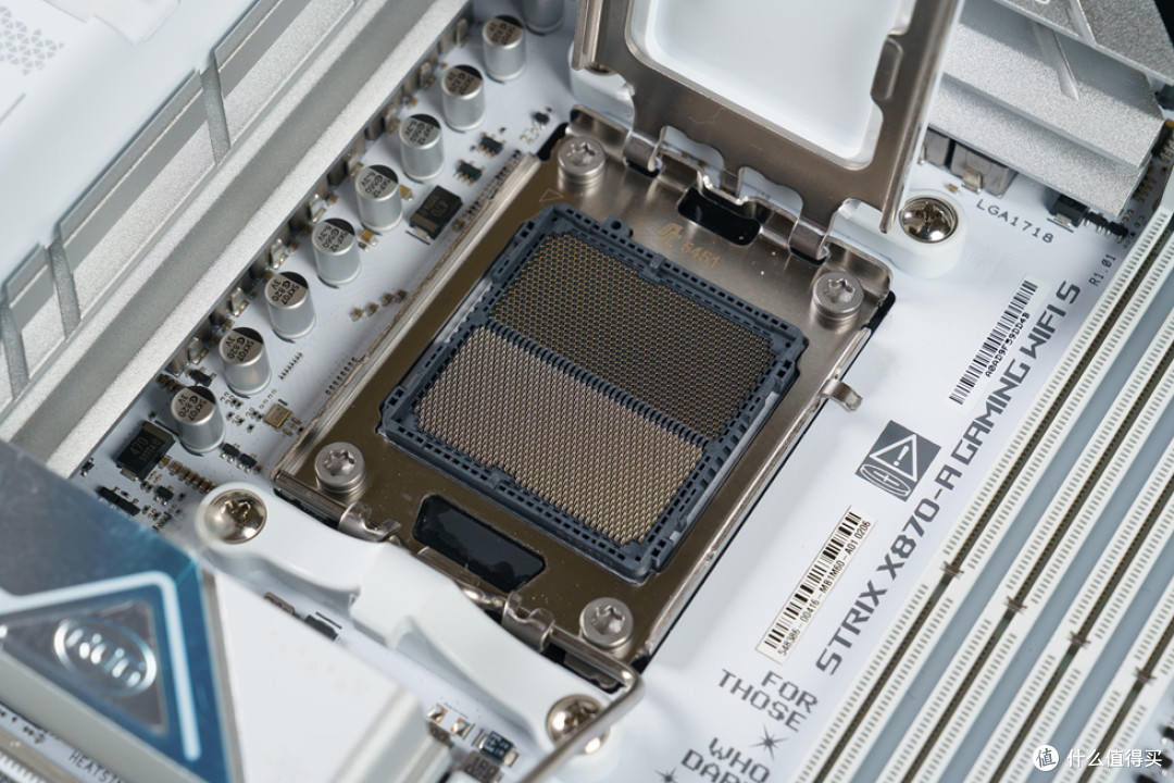 安耐美风屿K1+ROG STRIX X870-A 吹雪S+索泰 RTX 5070Ti 装机分享
