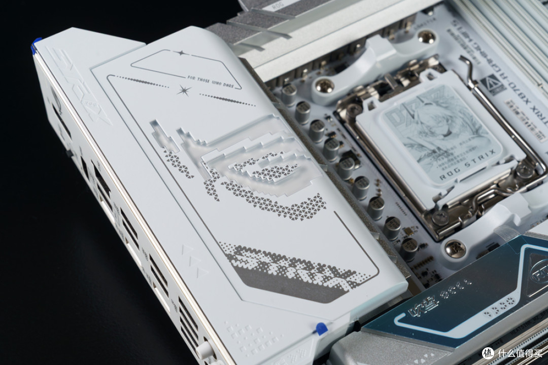 安耐美风屿K1+ROG STRIX X870-A 吹雪S+索泰 RTX 5070Ti 装机分享
