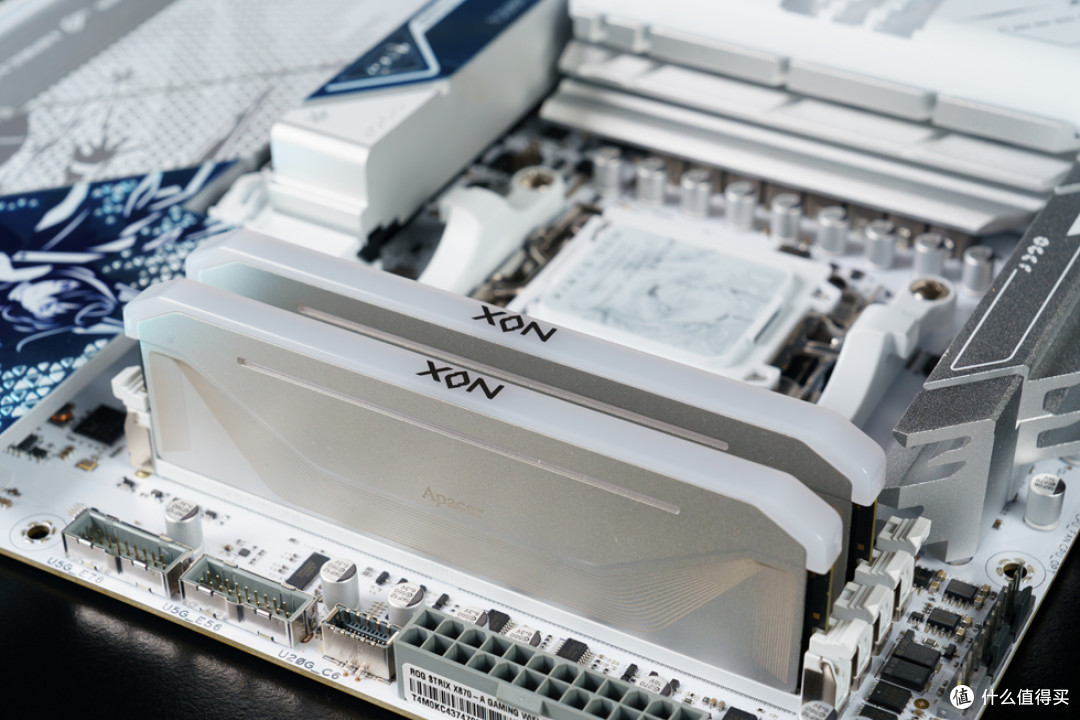 安耐美风屿K1+ROG STRIX X870-A 吹雪S+索泰 RTX 5070Ti 装机分享