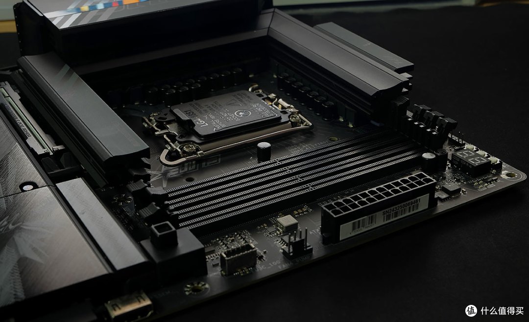 AORUS电竞小雕点不亮,别担心,技嘉售后解君忧