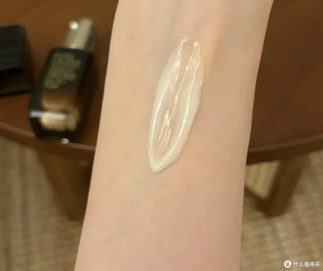 25+抗初老眼霜,淡纹效果显著