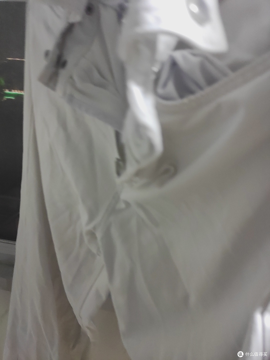 尺码很准，按照平时穿的码数下单，腰围和裤长都刚刚好。高腰设计太友好了，轻松拉高腰线，小个子穿也能穿出三七分比例，腿粗星人也能完美藏肉，视觉上显瘦不止一点点。