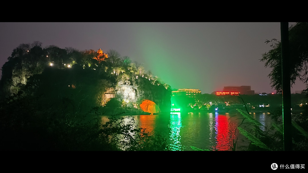 桂林象鼻山:自然奇观