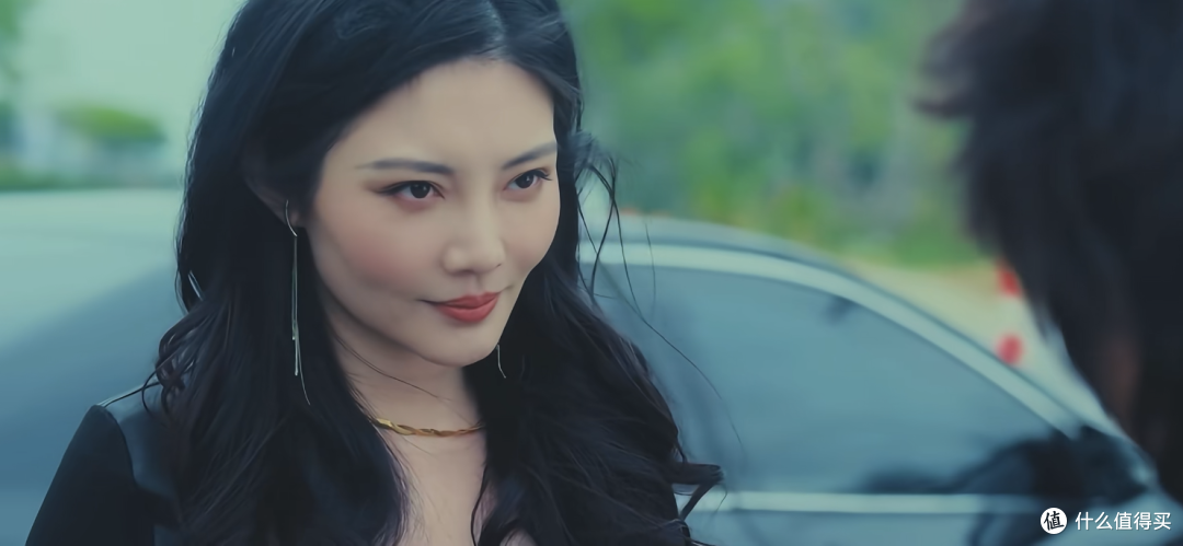 大嫂徐冬冬和保镖尹子维大婚将至，这痞帅男人的穿搭里透着邪气？