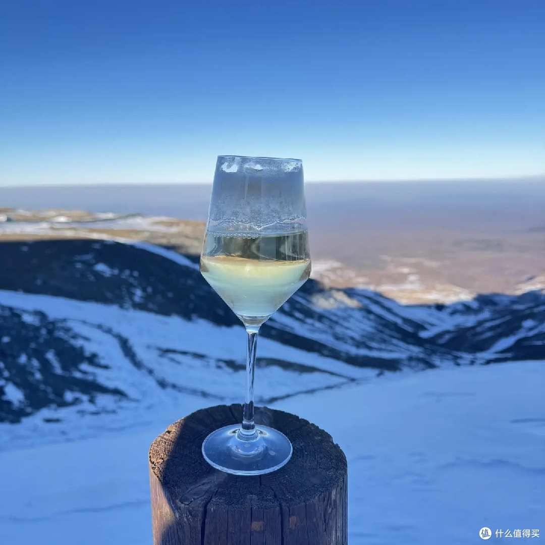 长白山雪韵:天地纯白之旅