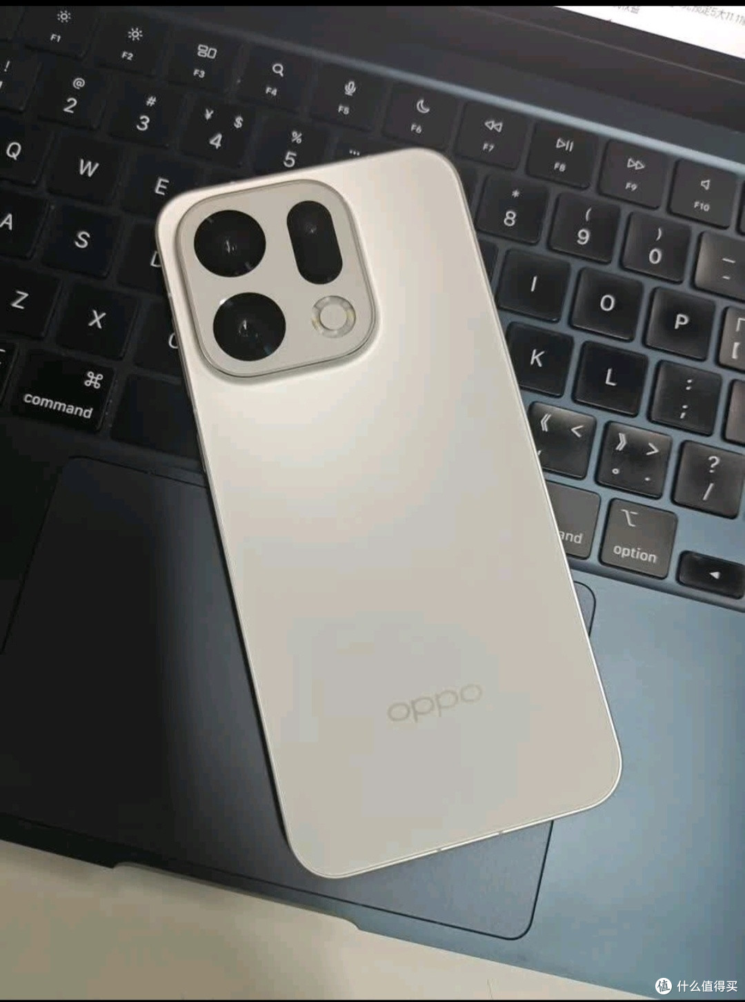 体验OPPO Find X9:设计与功能亮点