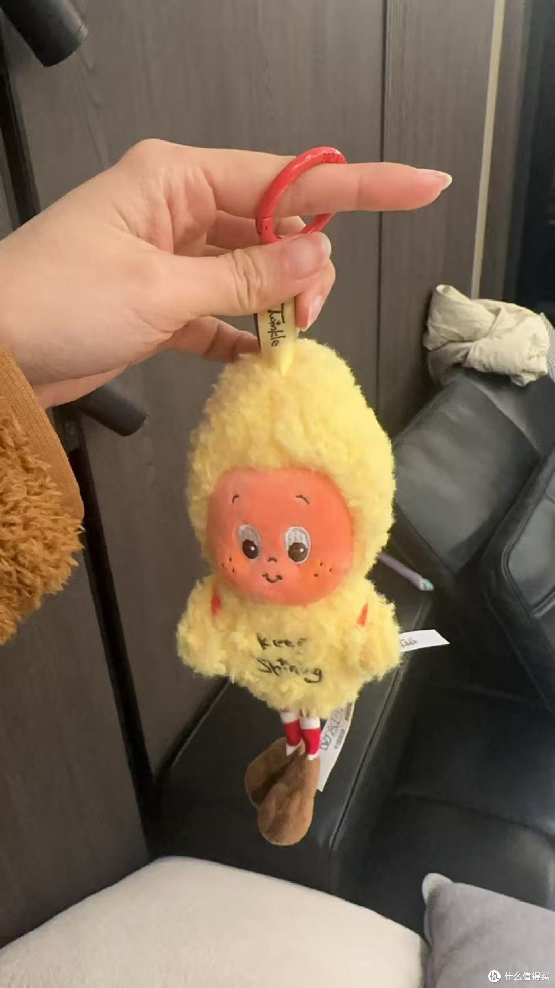 简约花瓶花束与软萌公仔,承包你的双旦浪漫