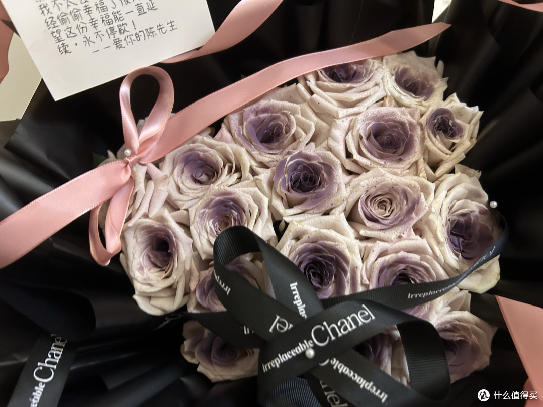 花束的情感蜕变与重构