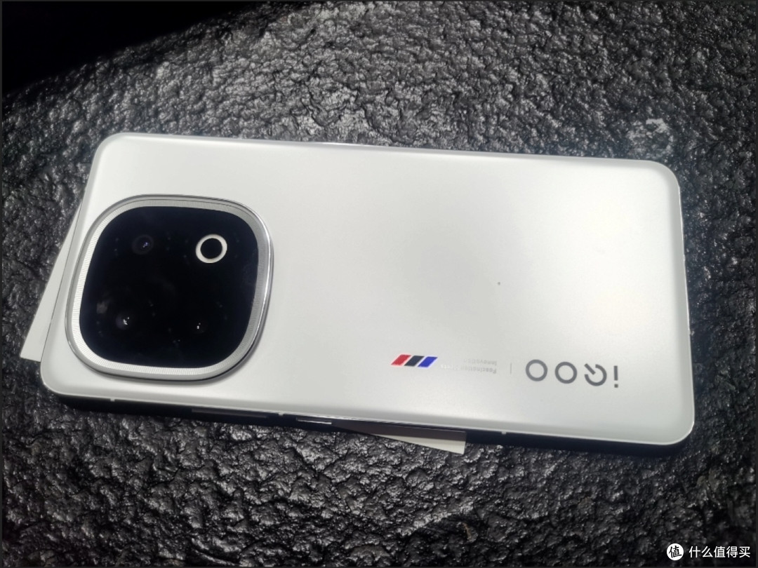 iQOO 13使用测评:性能与体验双在线的旗舰机