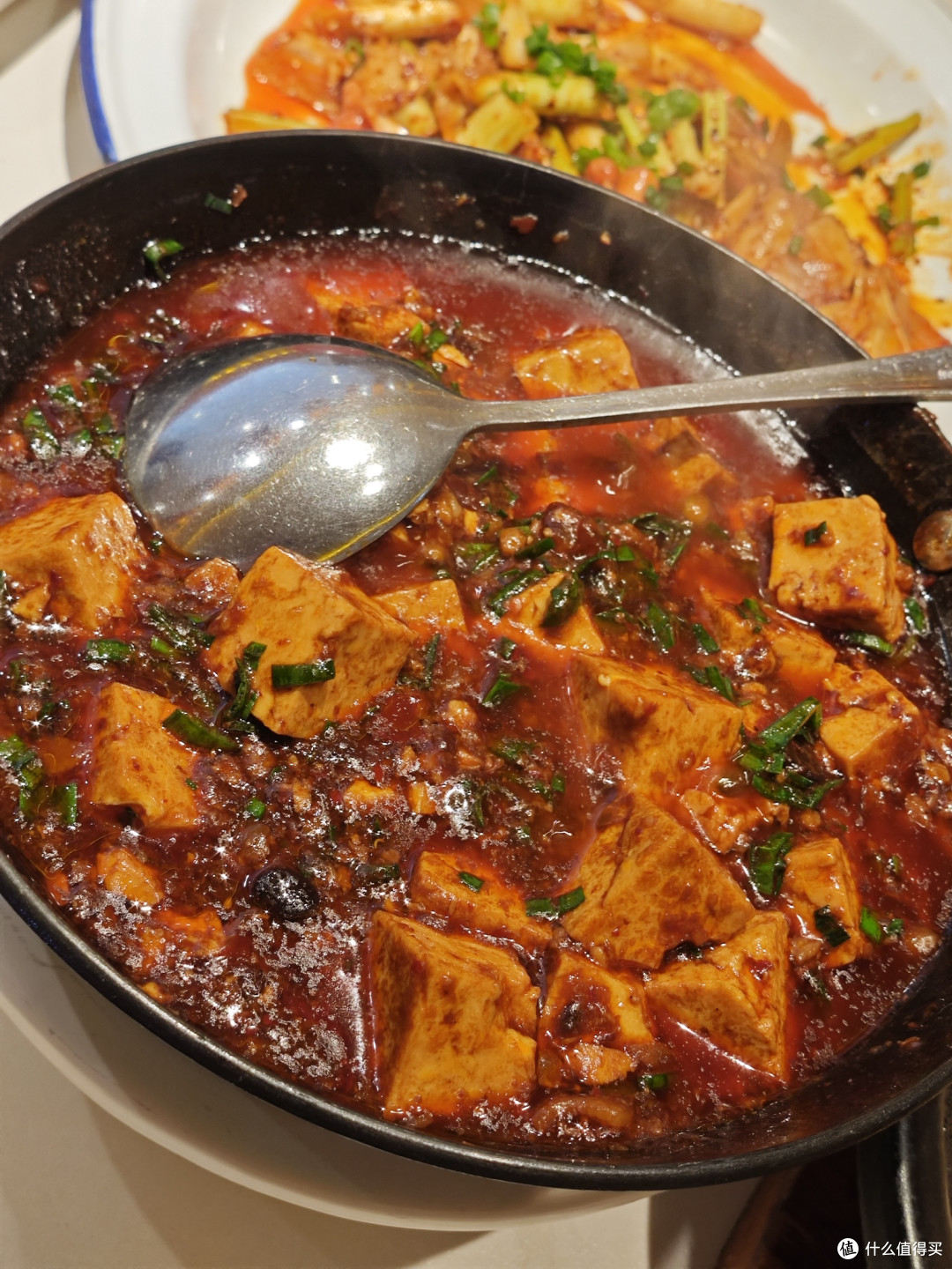 成都鸡毛店:味蕾的极致盛宴