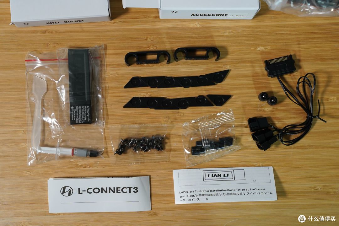 告别水冷管乱穿!隐形走线颜值拉满,联力隐流二代方屏水冷实测