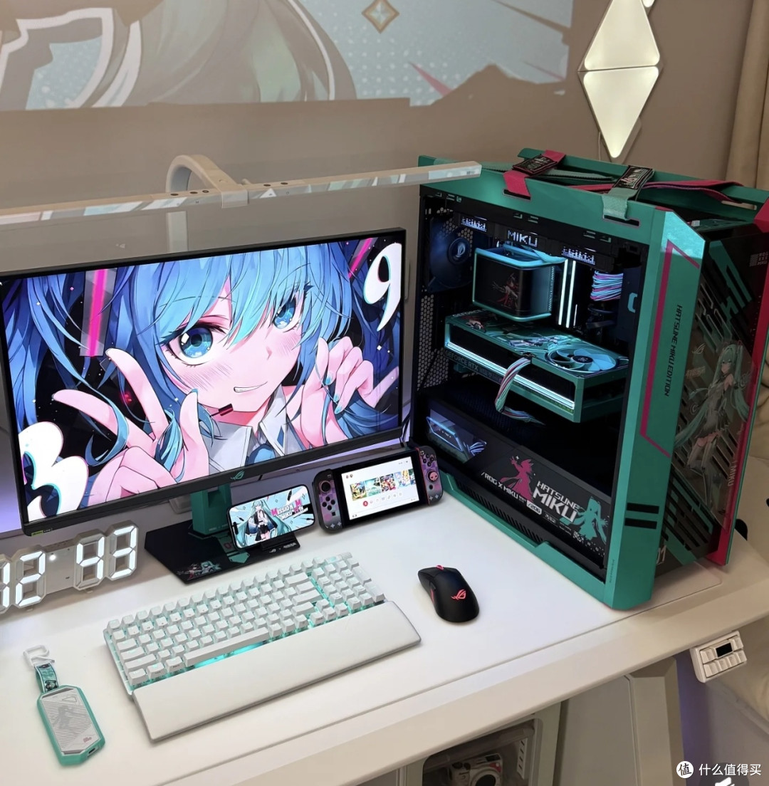 ROG初音全家桶：颜值与性能兼备