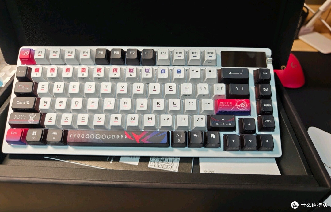 ROG夜魔X键盘:游戏党的全能利器