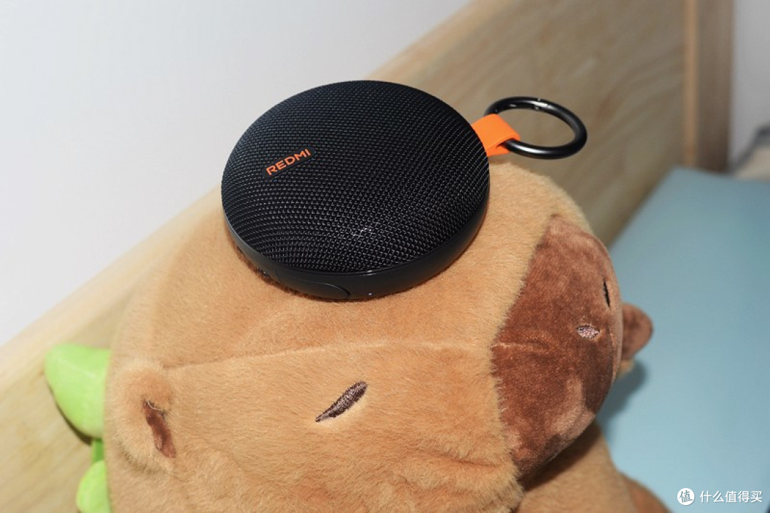时尚、便携与音质的完美结合 REDMI 蓝牙音箱2