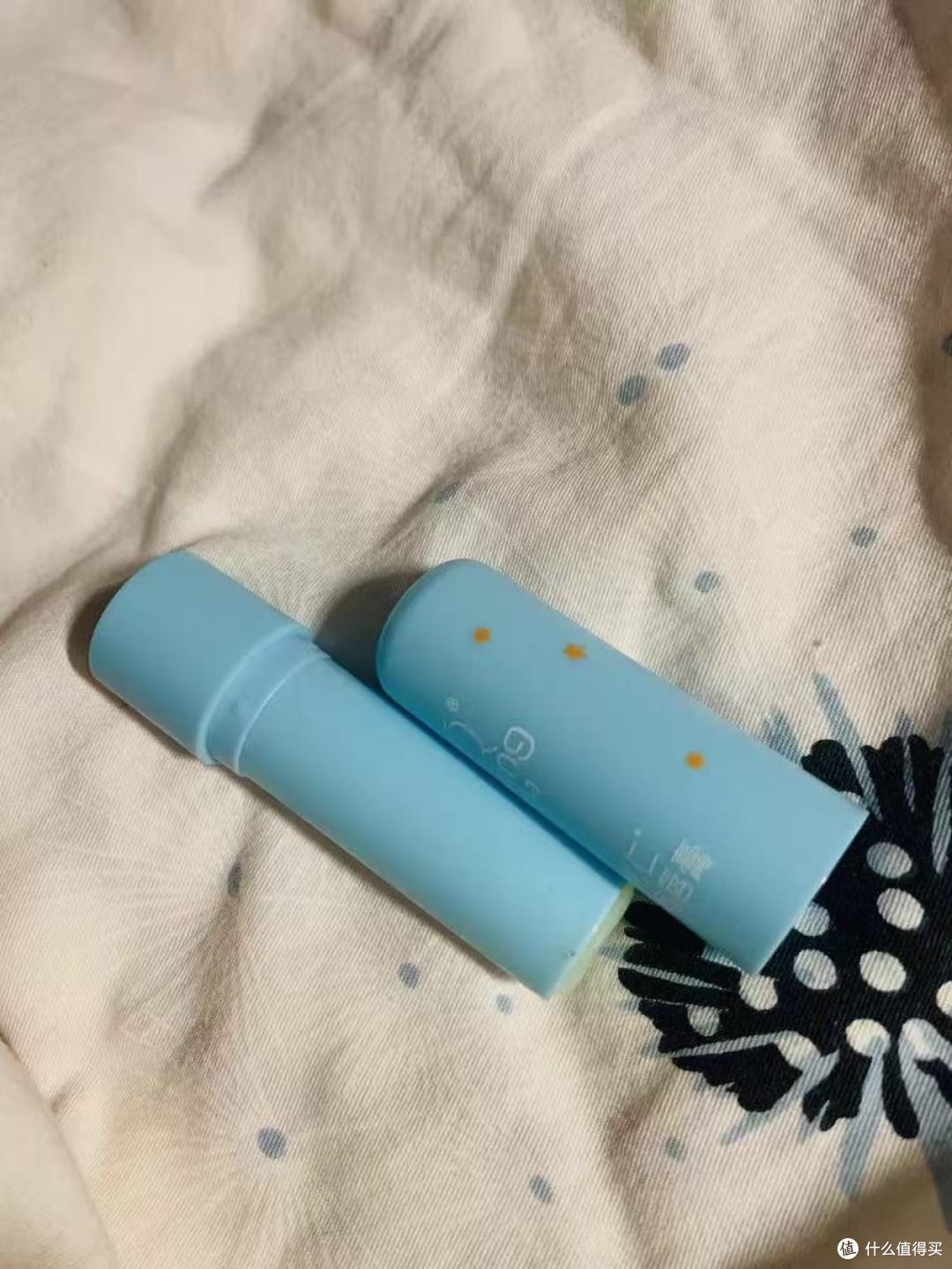 启初扁桃仁植萃护唇膏:拯救宝宝干裂小嘴唇的宝藏好物✨