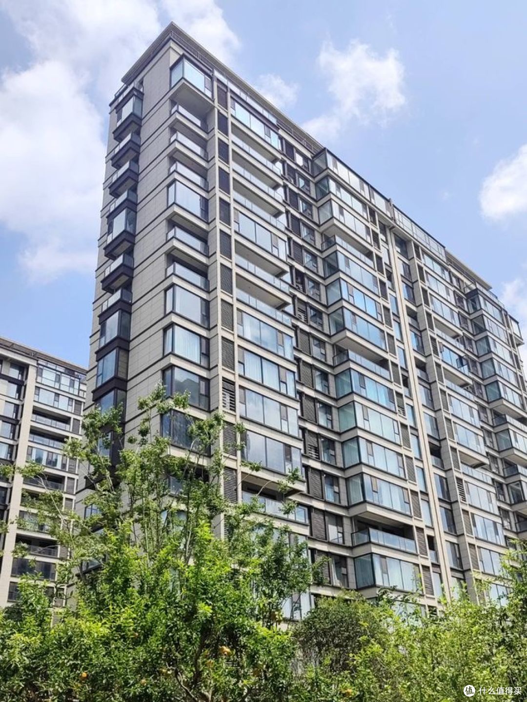 买房必看!学区房与普通住宅哪种更划算?