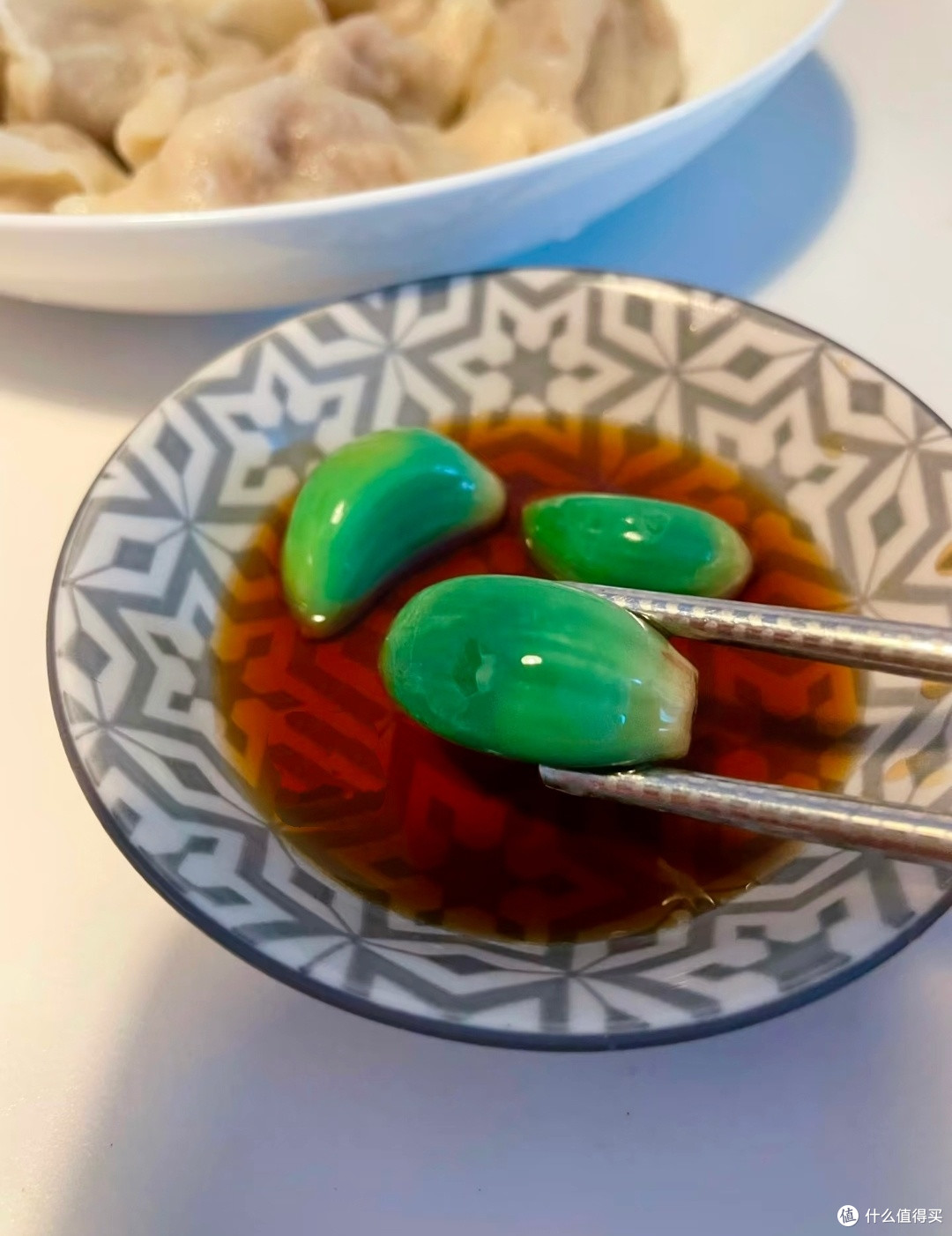 用龙门米醋腌出翡翠腊八蒜！