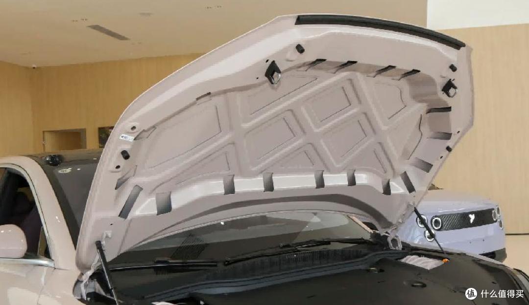 奥迪E5 Sportback对比蔚来ET5T:性能、续航、辅助驾驶谁更强?