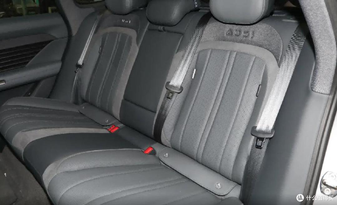奥迪E5 Sportback对比蔚来ET5T:性能、续航、辅助驾驶谁更强?