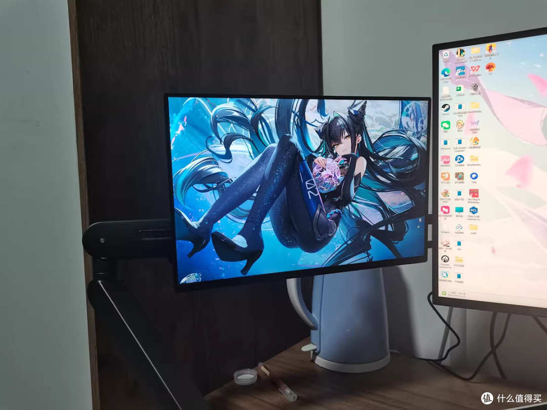 AOC AM400PLUS显示器支架：让桌面告别杂乱的悬浮魔法