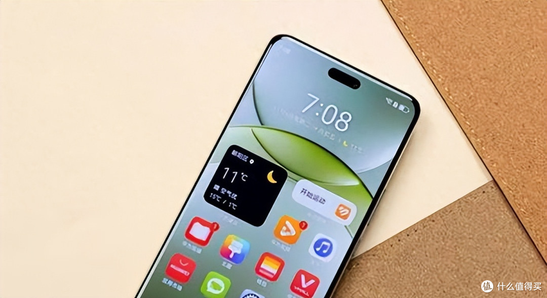 华为nova14 Ultra:麒麟8020+鸿蒙OS 5,国产性价比“全能王”