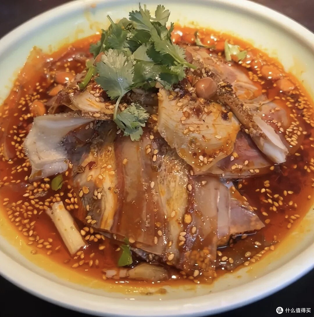 舌尖上的年度美食盘点：那些让人回味无穷的美味瞬间红油夫妻肺片