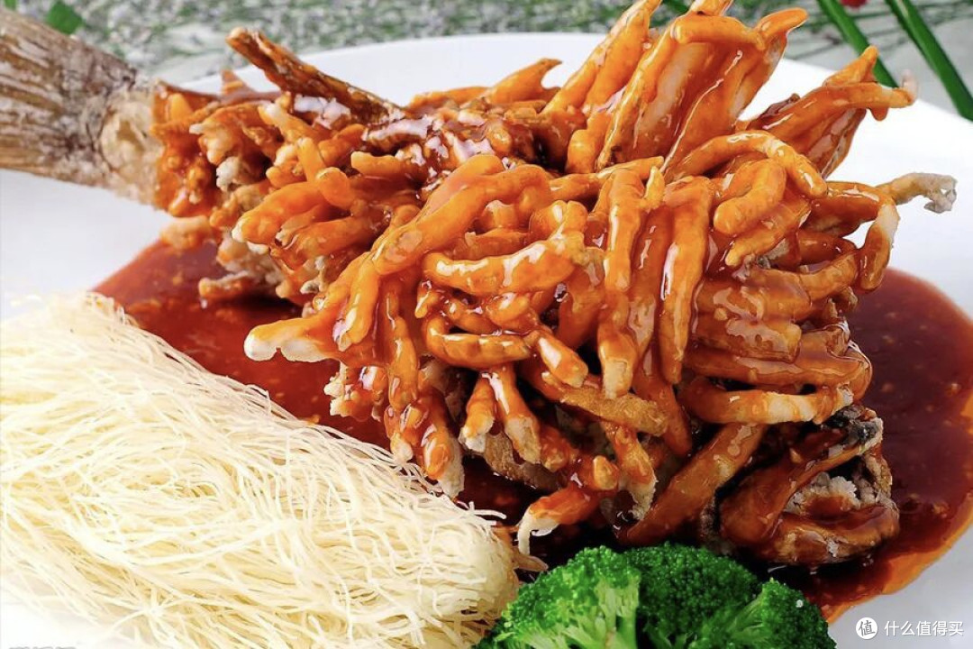 舌尖上的年度美食盘点:那些让人回味无穷的美味瞬间金毛狮子鱼