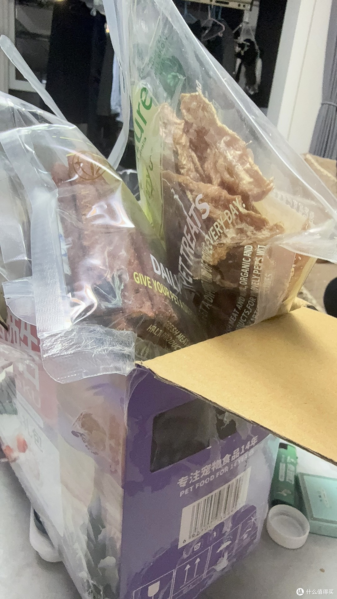 养宠推荐|萌萌酷狗狗零食礼盒:鸡鸭肉双拼,磨牙解馋又补营养