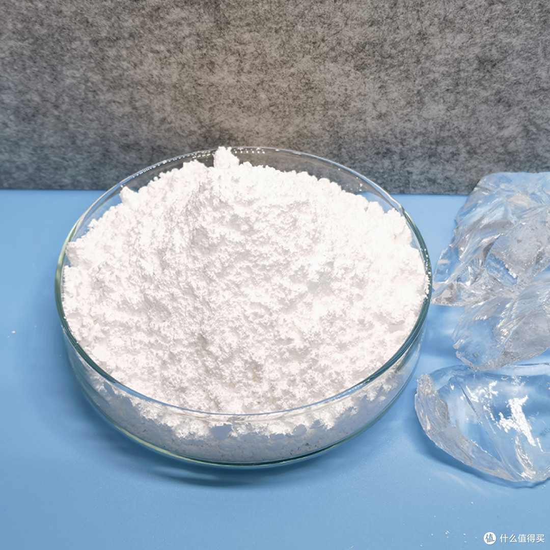 玻璃粉在金属擦亮膏中添加的原理是什么