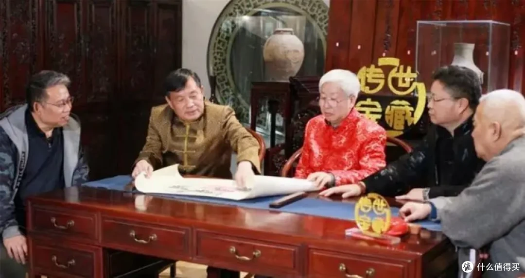 专家劝男子将木床上交,男子说:“给我5个亿,我就上交!”