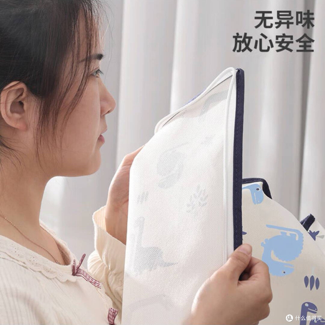 百草园小恐龙收纳袋,开启衣柜收纳新体验