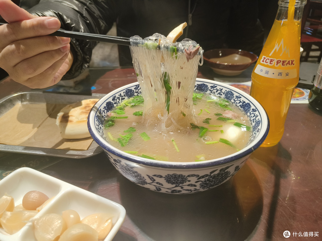 心心念念的水盆羊肉，感觉粉丝有点没熟