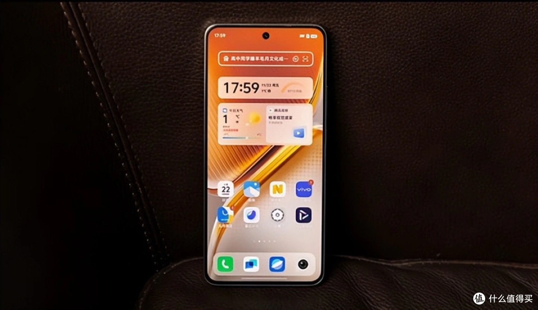 vivo打响价格战,从4299元降至2920元,1TB顶配旗舰跌至谷底价