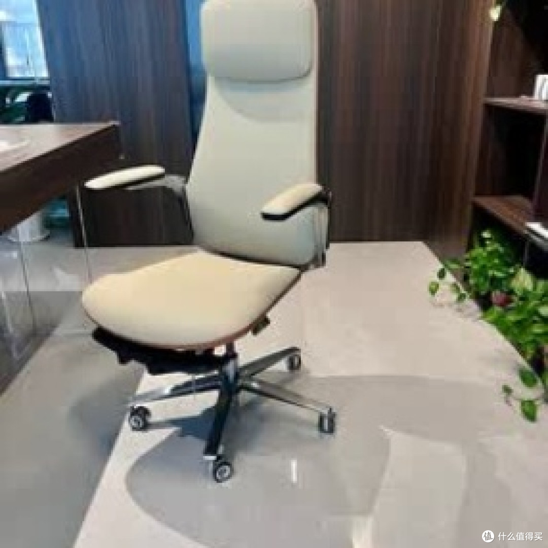 TOMU登峰椅：书房里的头等舱体验