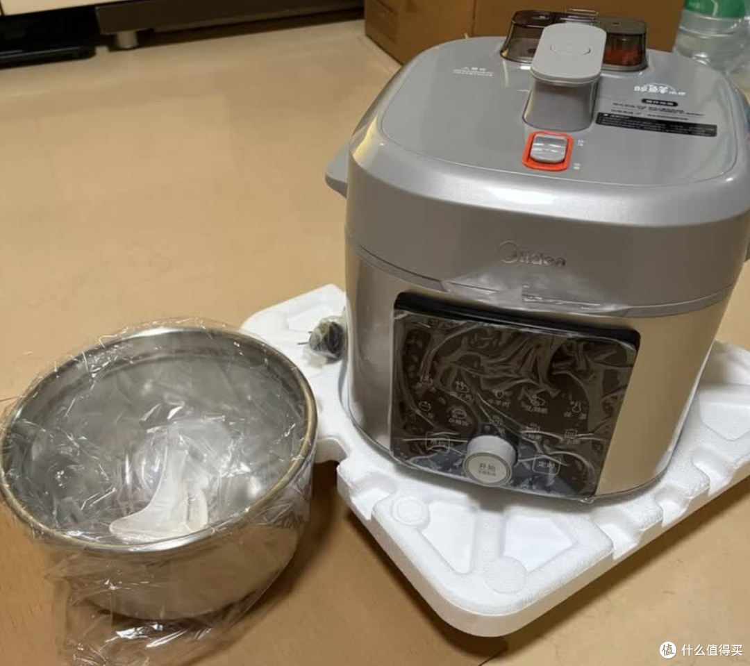 美的 E5825N0 氟电压力锅:健康烹饪新标杆
