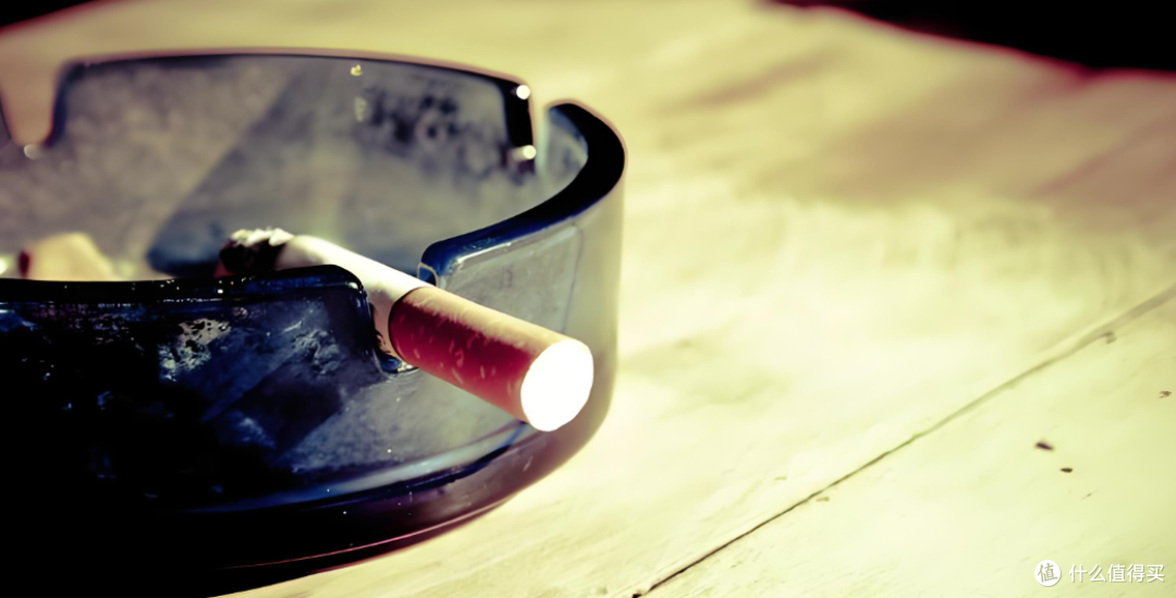 三手烟才是隐形毒王:一次吸烟危害飘数天,比一手烟还坑全家!