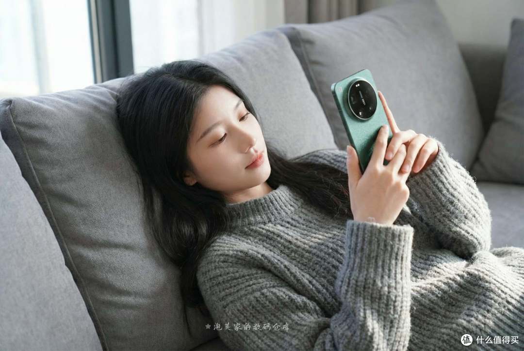 2025最好旗舰机?小米17Ultra深度体验 性能+拍照拉满 所以涨500