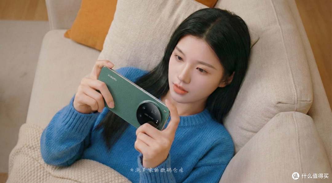 2025最好旗舰机?小米17Ultra深度体验 性能+拍照拉满 所以涨500