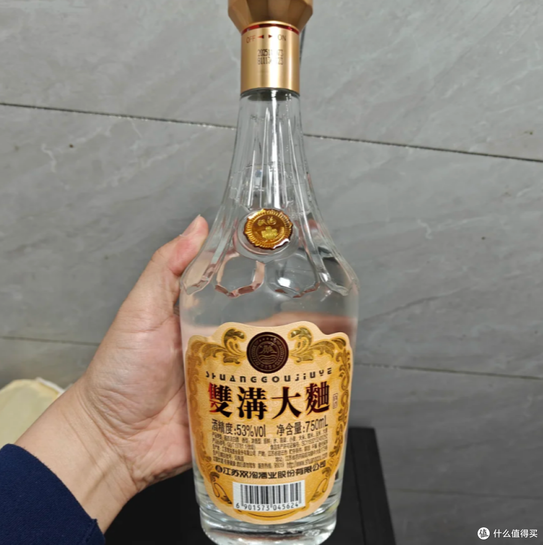 2025百元口粮白酒指南:选酒避坑技巧+10款高性价比酒款全