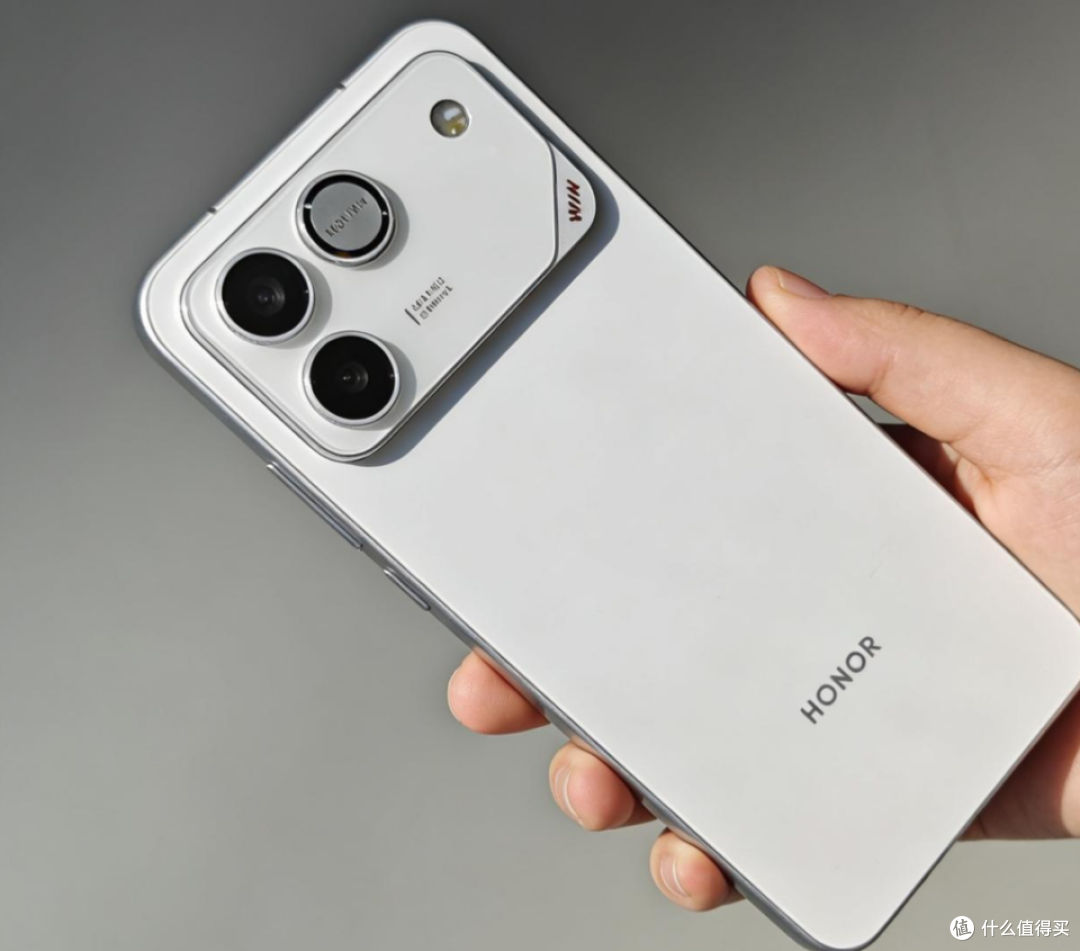想要5年不换手机，2025可以“闭眼入”这3款，16GB+512GB重点考虑