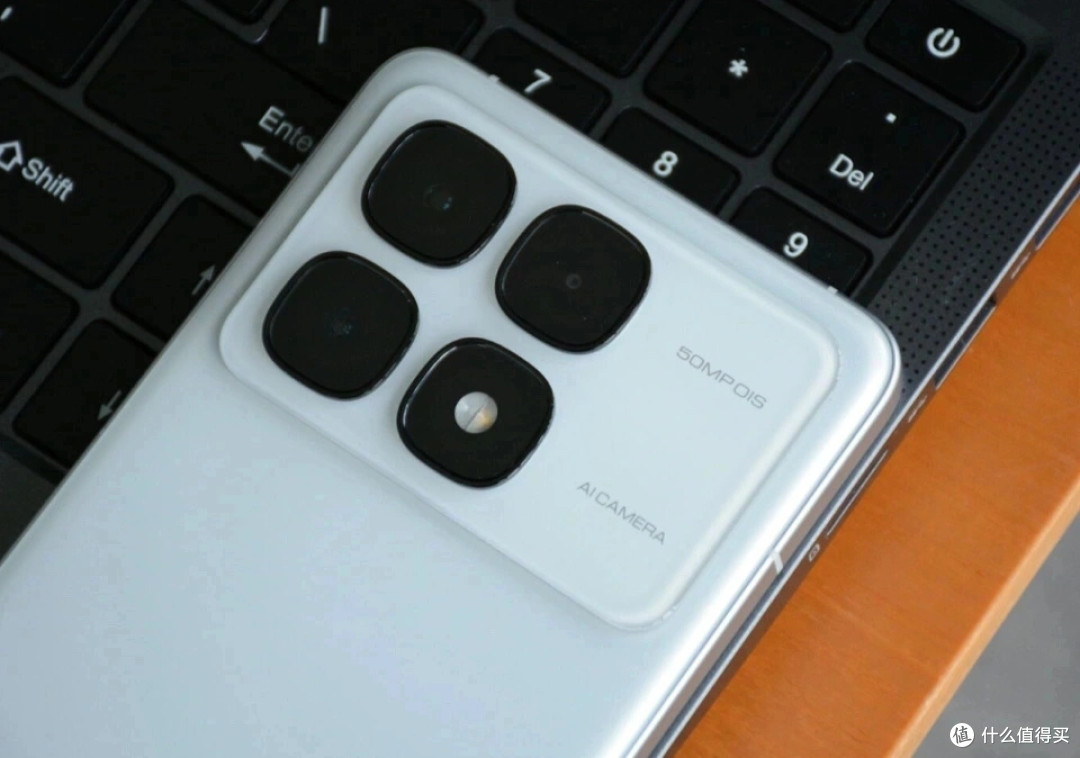 小米坚决清仓,从2899元跌至1678元,512GB+5500mAh+120W闪充