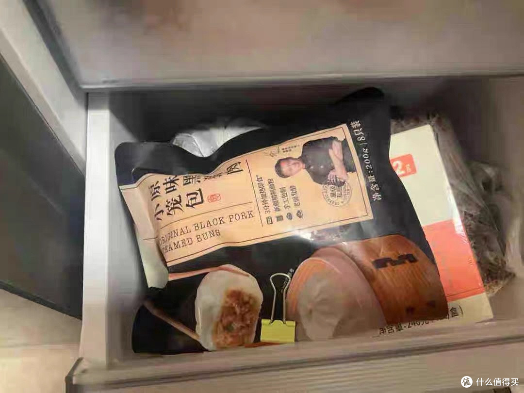 冬日清晨的味觉记忆:锋味派黑猪肉小笼包的年度邂逅