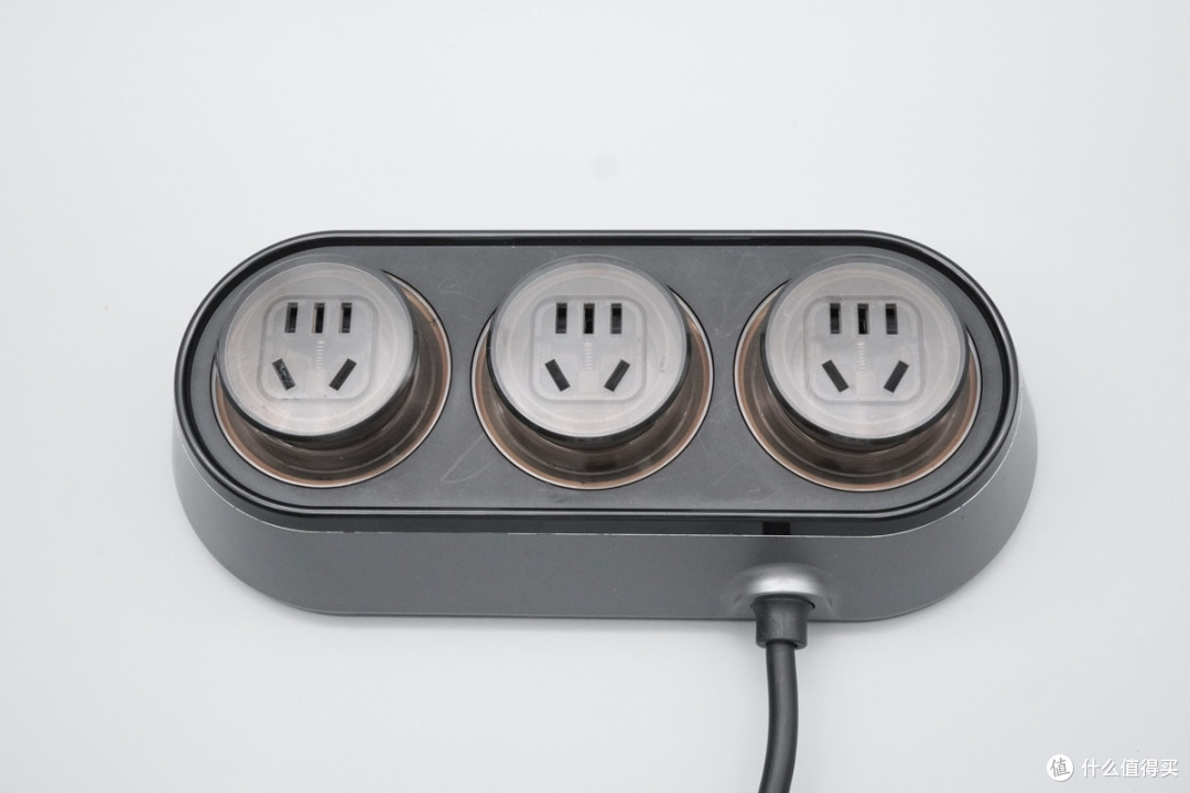 140W PD3.2+多协议兼容,thinkplus 锋行者氮化镓桌面充150W评测