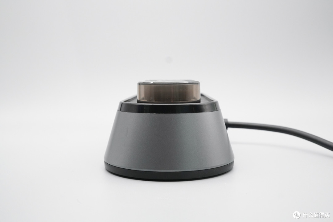 140W PD3.2+多协议兼容,thinkplus 锋行者氮化镓桌面充150W评测