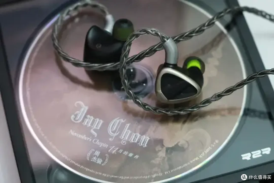 耳边评测 | 当复古不只是情怀,飞傲DM15 R2R全功能CD机