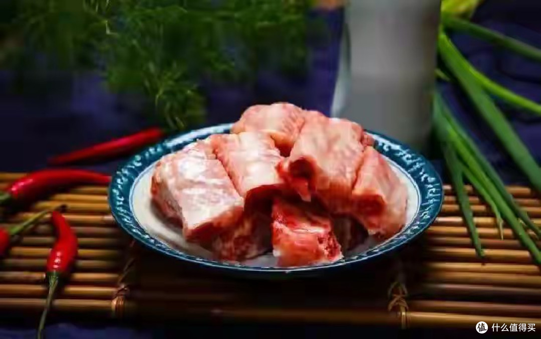 闫学晶哭穷后续:网友开启众筹模式,有捐菜,有捐肉,还有捐钢镚
