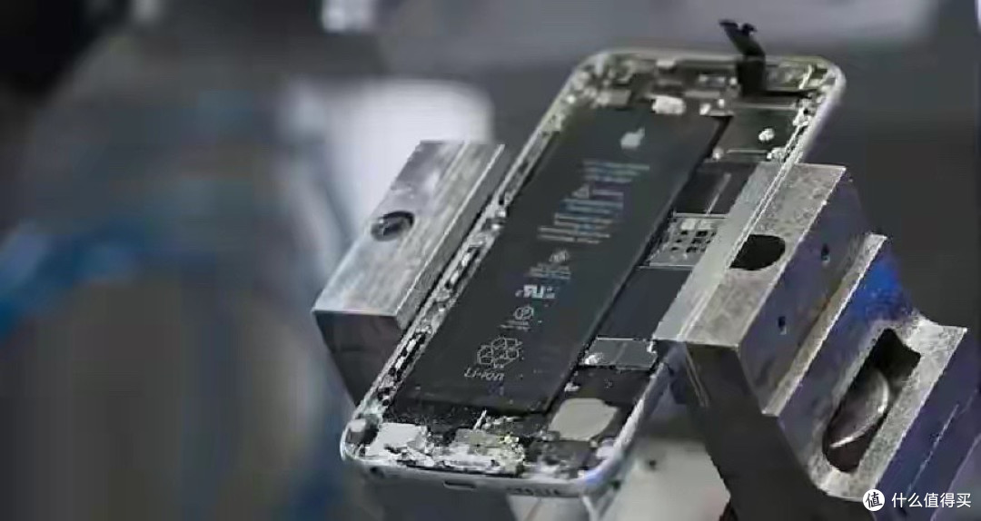 iPhone电池以后只要70元?欧盟铁腕倒逼,苹果这次终于认怂了